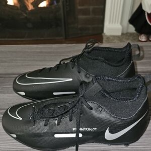 🆕 Boys New Nike Phantom 6Y Soccer Cleats Kids 6
